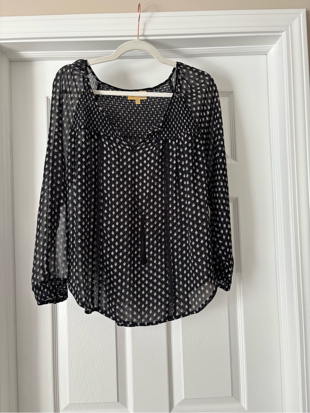 princess vera wang Black & White Printed Peasant Blouse